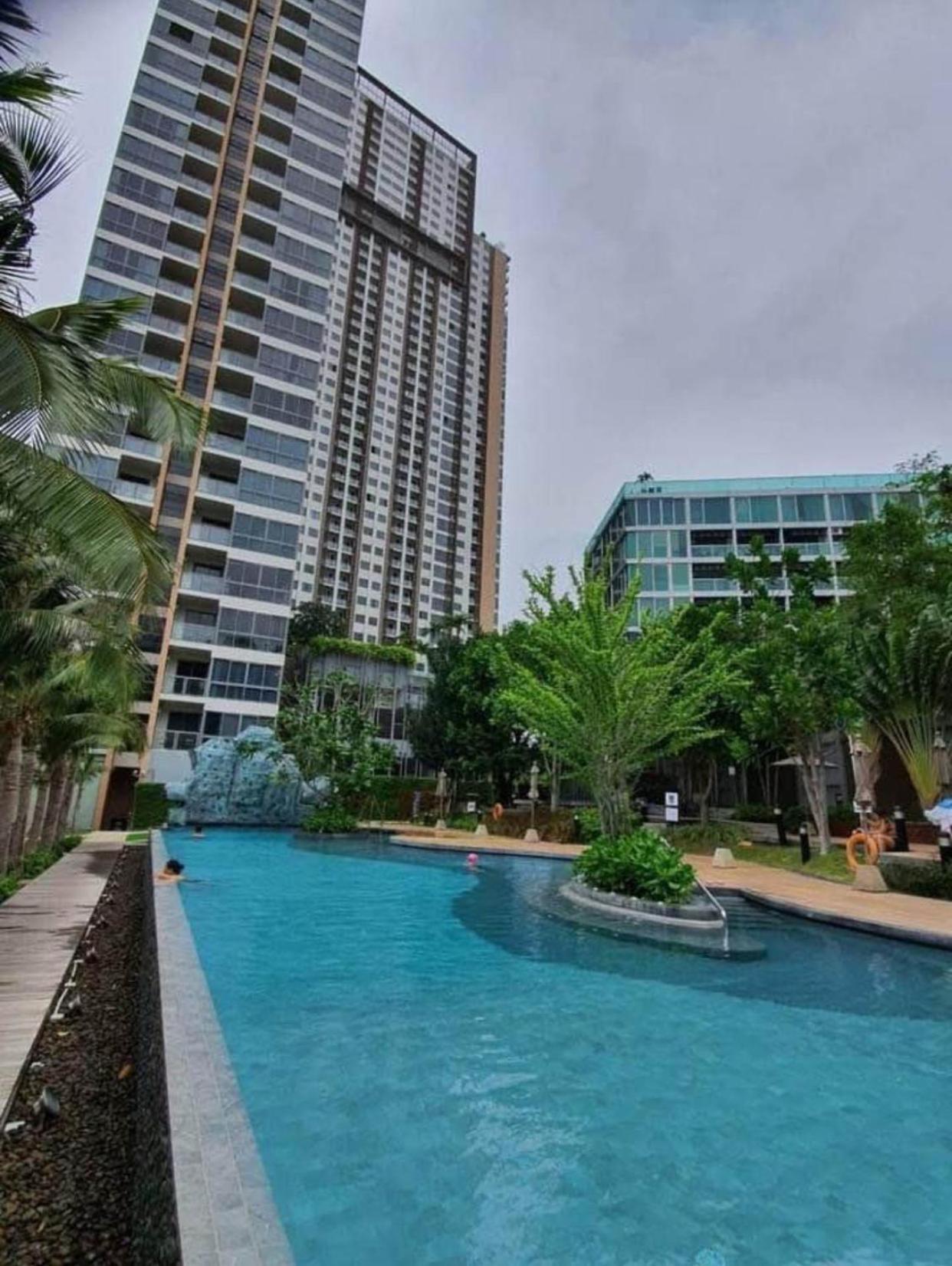 Unixx Condo Pattaya Near Walking Street Kültér fotó